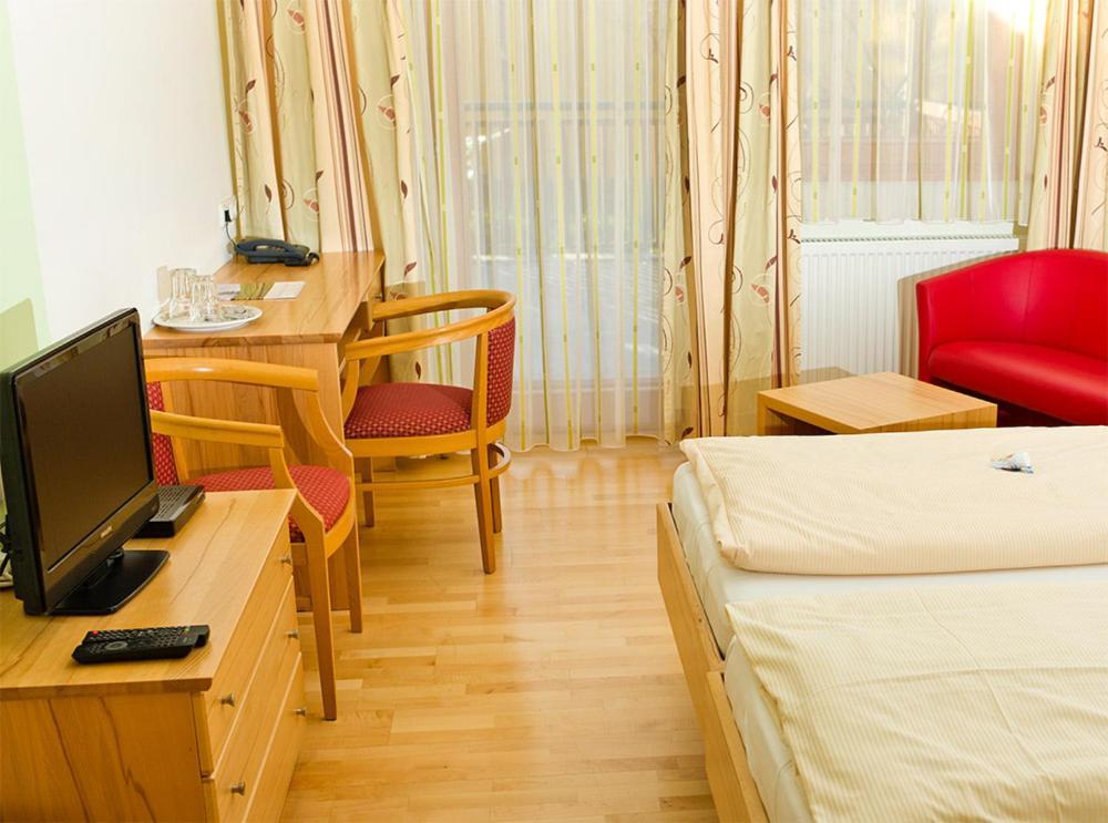 Kurhotel Bad Zell Ngoại thất bức ảnh